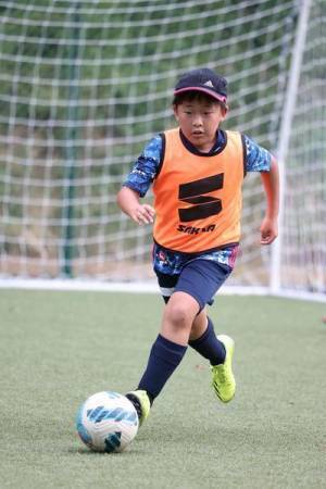 キャンプ後、別人のように成長した息子を見て親主導の自主練をやめた。　子どもの変化を見て親の関わり方が変わったケース