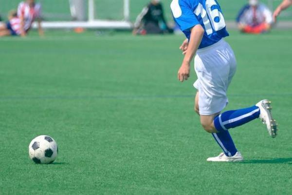 「試合直後のダメ出し」「帰りの車で反省会」先輩サッカーパパママに聞いた、ついやってしまった失敗体験