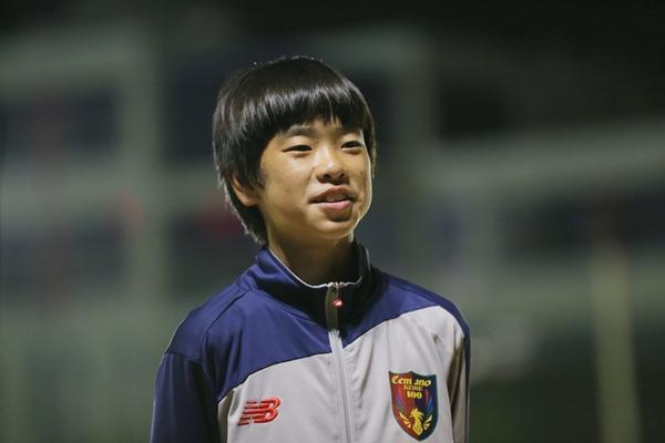 イレギュラーなバウンドにも素早く対応できるようになる、数十センチのズレに対応する力がつく「テクダマ」の効果とは