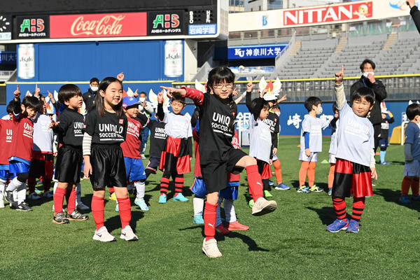 楽しみながら課題に挑んでポケモンのボールとリュックがもらえる！　日本サッカー協会がサッカーを始める子をサポートする「めざせクラッキ！」とは