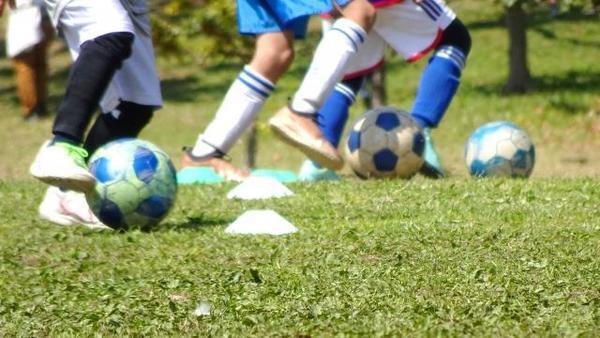 ポジションの意識がない低学年の団子サッカーを解消したい、子どもたちに伝わる言い方を教えて