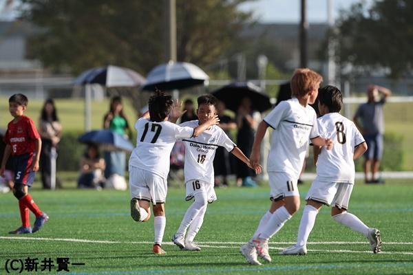 バルサが2連勝の好スタート、昨年の優勝チームは初戦黒星　　ワールドチャレンジ初日結果