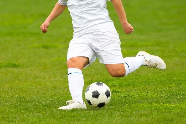 J下部で出場機会がない息子は13歳。中学生はまだ自分で判断できない子どもだから親はどう導けばよいか問題