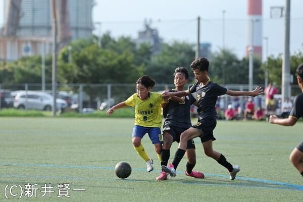 バルサは女子チームと対戦、バーモントカップ優勝の戸塚FCJはインドネシアチームと熱い攻防を見せた　チャレンジ２日目結果