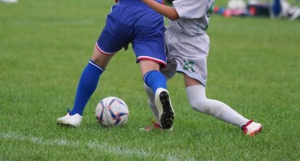 誰かが抜かれた時のカバーリング、U-10年代だとチャレンジ＆カバーを理解するのは難しい？　指導のコツを教えて