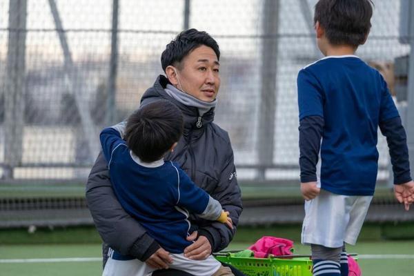 【キャンセル待ち受付中】2月15日開催　子どもの「考える力」を育てることでサッカー選手としても伸びる理由／サカイク保護者セミナー（無料）