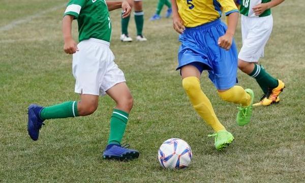 子どもたちに実力差を作ったコーチに不信感。「スタメン取れなければやめる」の条件つけるべきか迷います問題