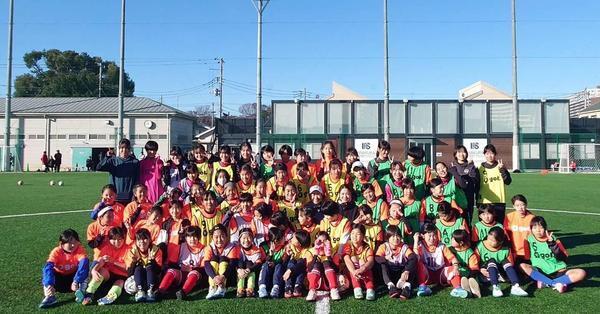 試合会場での着替え、おしゃれなイメージなし、GK不足......　女子サッカー普及の課題、解決の糸口は？