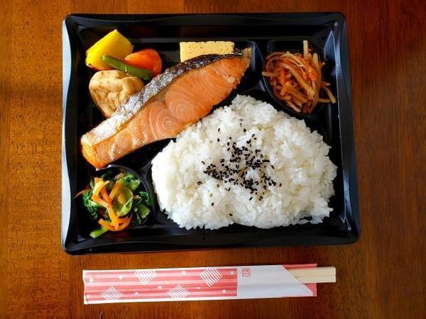 寒い冬のお弁当問題を解決！　おいしく食べて午後も元気なサッカーのエネルギー源にする方法