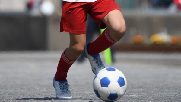 止める、蹴るの上位スキル、上手い子たちがやっている「動きながら受けて、パス」を身に着けるにはどんな練習をしたらいい？