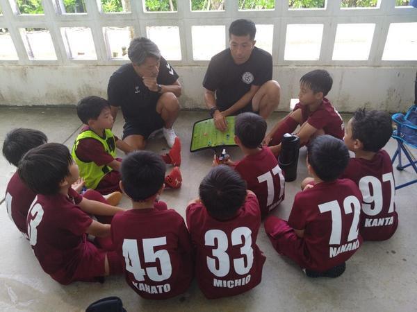 子どもの主体性に任せる指導は甘い？　厳しい指導を求める親も多い中、それでも楚辺SCが「サカイク10の心得」を実践する理由