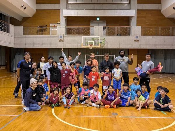 子どもの主体性に任せる指導は甘い？　厳しい指導を求める親も多い中、それでも楚辺SCが「サカイク10の心得」を実践する理由