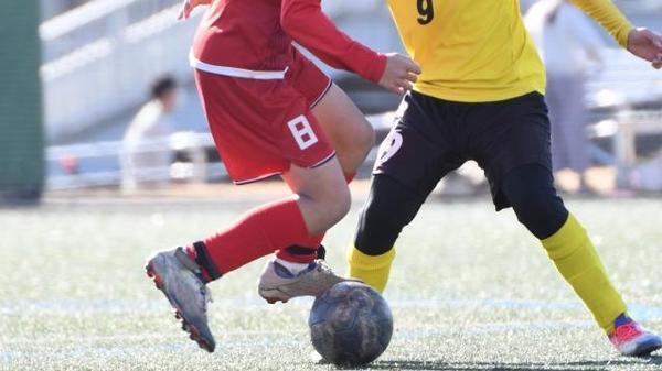 小学生年代でトレーニングのしすぎは逆効果！　負荷耐性が低下するとケガしやすい部位と予防のカギ