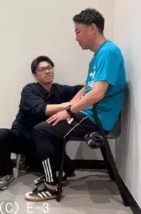 【実践編】タオル1本ですぐにできる！　勉強やサッカーのパフォーマンスが上がる「正しい姿勢」を身に着ける方法