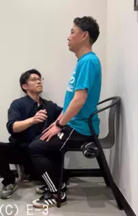 【実践編】タオル1本ですぐにできる！　勉強やサッカーのパフォーマンスが上がる「正しい姿勢」を身に着ける方法