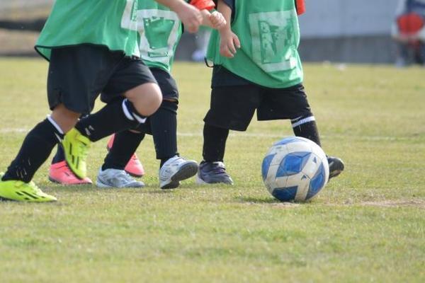 「サッカーで進学できるぐらい......」小3に現実的な話しはマズイ？　プロになりたい息子をどうサポートすればいいのか問題