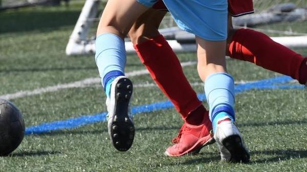 寝ても覚めてもサッカー。戦術を自分で考えるなど熱心だけど仲間に文句ばかり言うのでもう試合を見に行きたくありません問題