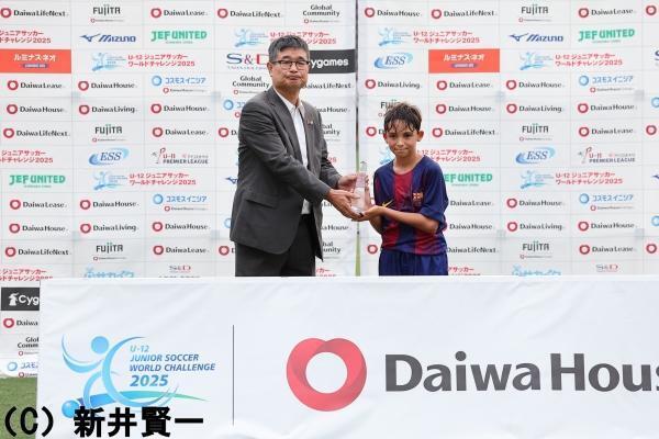 バルサが2大会ぶり優勝！　主導権を握り続ける戦いで名門の貫禄見せる　ワールドチャレンジ最終結果