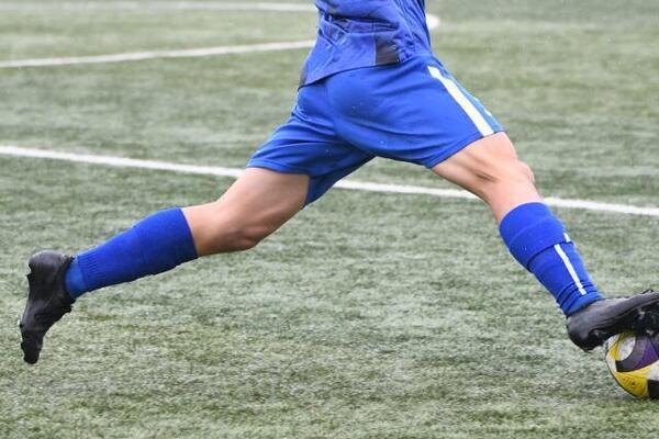 9歳で守備固定、交替ナシ。入団前の「練習試合は平等に出す」とは話が違うので移籍させたい問題