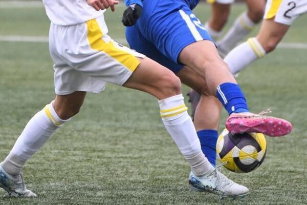 少年サッカーのポジションどう決める？　本人の希望？　適正？　いつまでにどう決めればいいか教えて