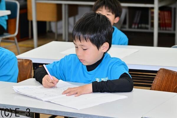 競技力向上のベースになる「ライフスキル」とは？　考える力と感謝の心を育てるサッカーキャンプの指導プログラム