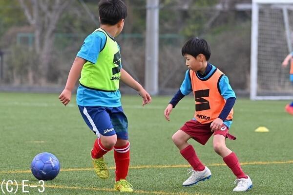 サッカーキャンプ参加を重ねて成長中！　少しずつ育まれる「自分で考える力」とコミュニケーション能力