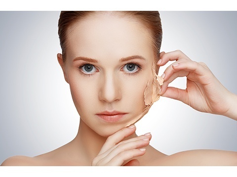 生理前に肌荒れがひどくなる原因と改善方法