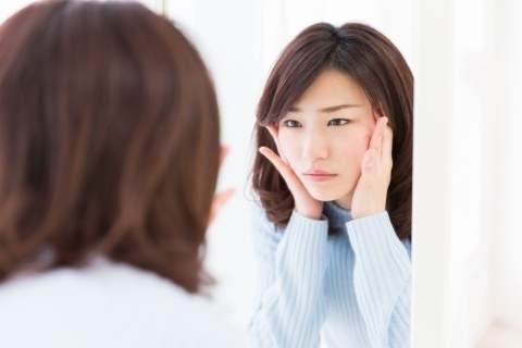 完治までに時間を要する酒さ様皮膚炎とは