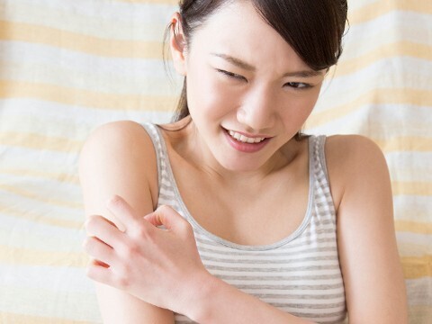 大人になって起こるアトピーの特徴とは