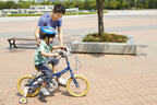 自転車デビューは平均4.9歳！低年齢化する今どきの子どもの自転車事情