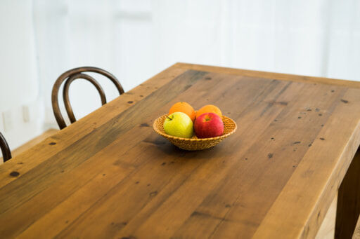 ダイニングテーブル、ソファの最適サイズが分かる計算方法