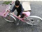 子ども用自転車をDIYで塗装。必要な道具、手順やコツを紹介