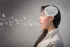なぜ人間の脳は0.6秒で「いいたい単語」を見つけられるのか？