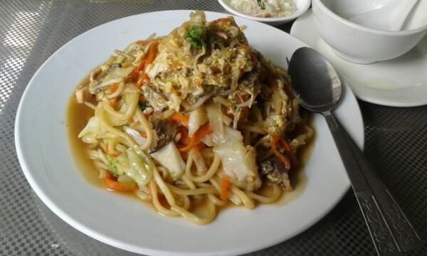 ヤンゴンの安くて美味しいローカル中華レストラン「KATHIT PWINT RESTURANT 」