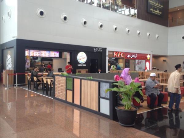 新しくなったブルネイ国際空港！ビュッフェ形式のレストランをご紹介