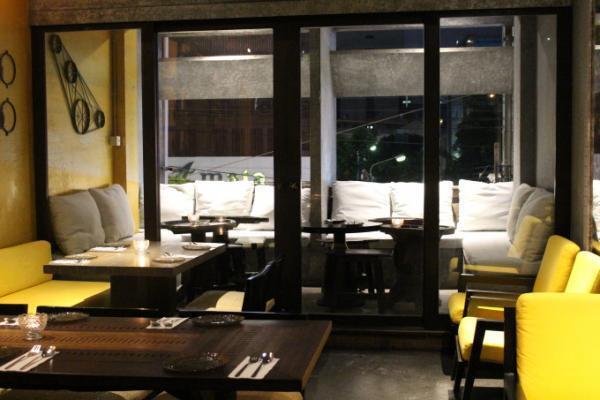 バンコクでタイ家庭料理に舌鼓！Supanniga Eating Room BY KHUNYAI