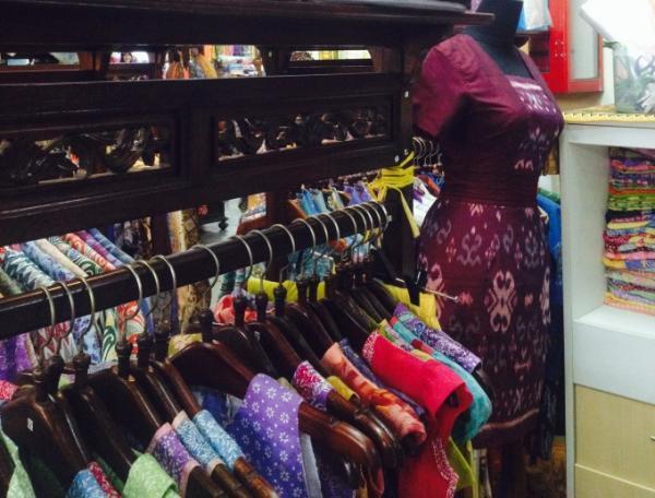 ジャカルタでバティックを買うなら、バティック染めの宝庫「Thamrin City」へ