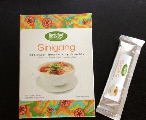フィリピンのみそ汁！？「シニガンスープの素」で手軽にフィリピン料理を再現。