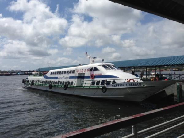 高速船で1時間！お隣の国マレーシアの「ラブアン島」へ行こう！