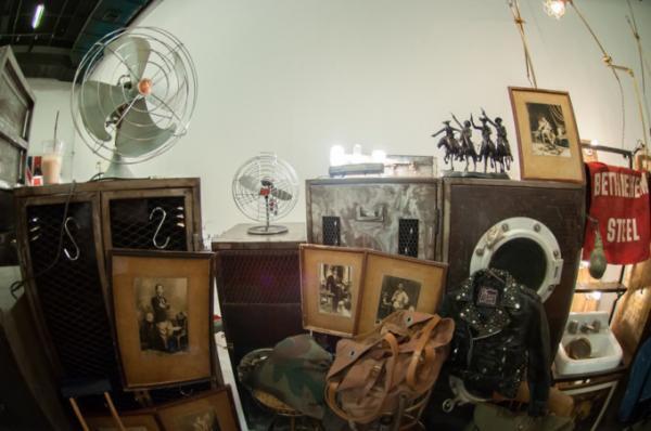 タイのファッショニスタも集う「ヴィンテージ/アンティーク マーケット」