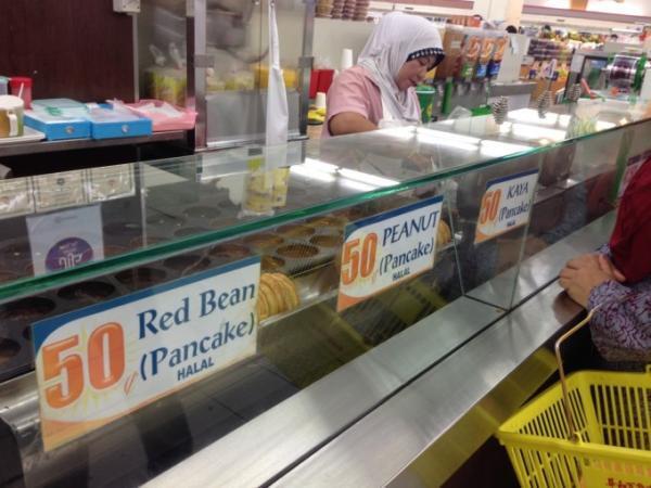 ブルネイの暮らしを感じるローカルスーパーでお土産を！