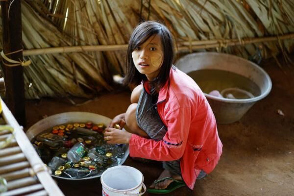 お土産にぴったり！ミャンマーの自然派化粧品「タナカ」のフェイスパウダー