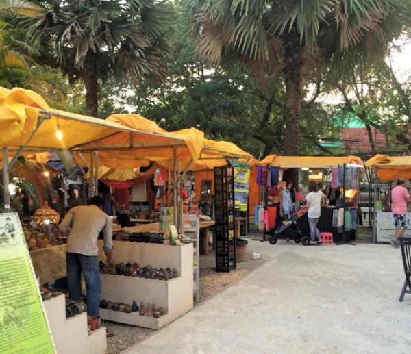 人気デザインホテルで毎週土日に開催！「Made in Cambodia Market」