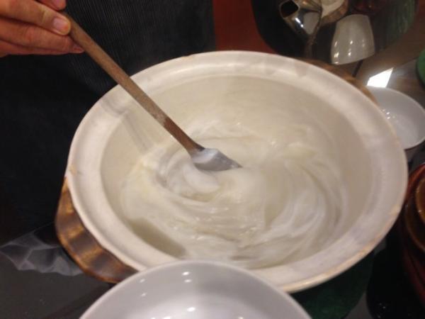 もちもちな触感のブルネイ伝統料理「アンブヤ」ってどんなもの？作り方も合わせてご紹介！