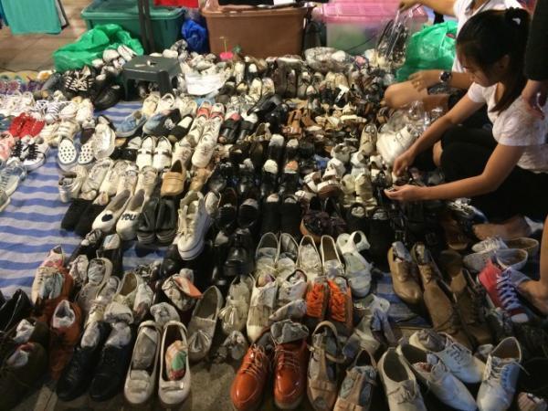 レトロなタイのアンティークマーケット「タラートロッファイ・シーナカリン」を遊び倒す！