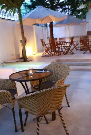 東洋のプチパリでおしゃれなウェディングフォト体験！