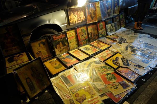 駅チカでコンパクトなナイトマーケット！タラートロッファイ・ラチャダー