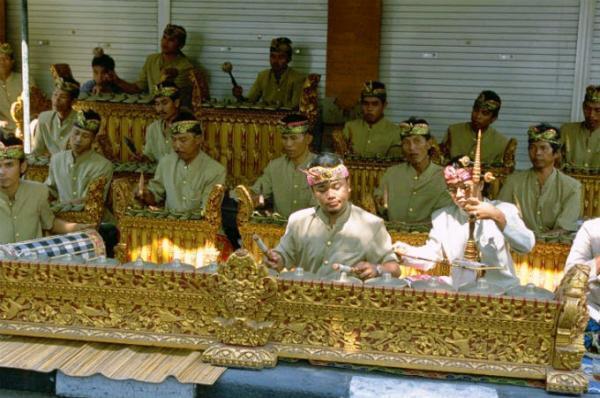 【旅を深めるミニ講座】知れば知るほどハマる、ガムラン＆影絵芝居のディープな魅力〜前編〜