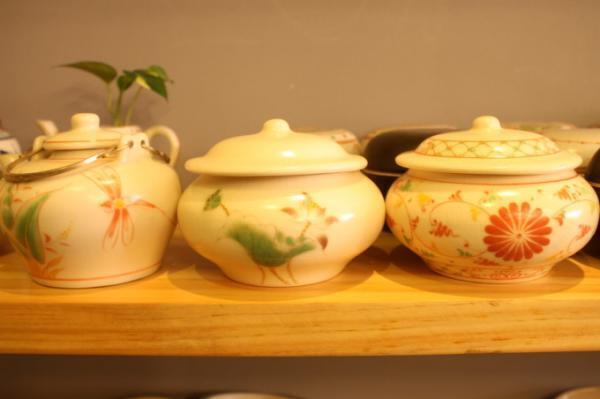 和食にも合う素朴で温もりのあるデザインが魅力！ベトナムの伝統的な陶器「バッチャン焼」