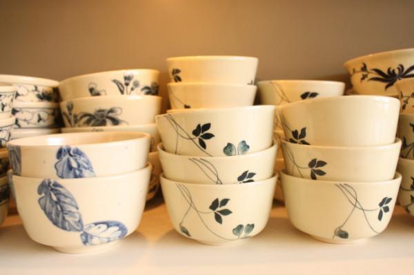 和食にも合う素朴で温もりのあるデザインが魅力！ベトナムの伝統的な陶器「バッチャン焼」